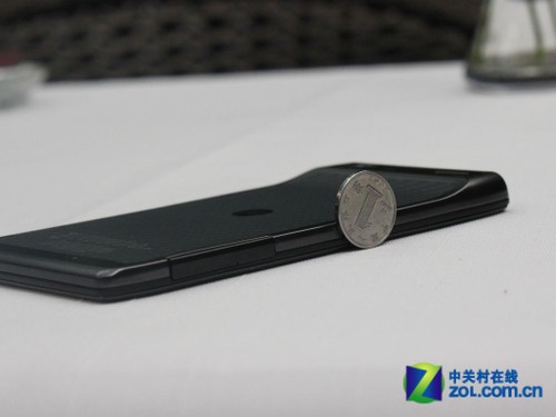 RAZR depth evaluation of dual-core 7.1mm motorcycle with sharp blade